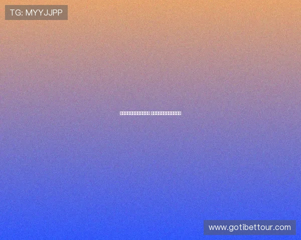 穆勒现身拜仁公开训练现场 球迷热情送别这位传奇偶像